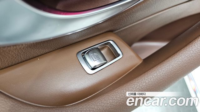 Mercedes-Benz E-Class (W213) E300 4MATIC Exclusive 2019 — фото 30