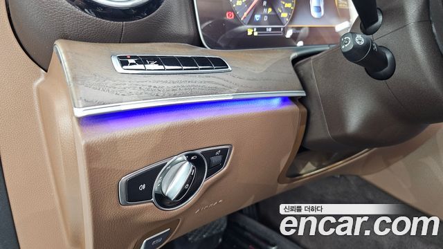Mercedes-Benz E-Class (W213) E300 4MATIC Exclusive 2019 — фото 31