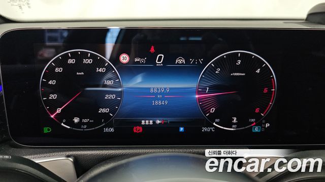 Mercedes-Benz GLB-Class (X247) GLB200 d 2024 — фото 8