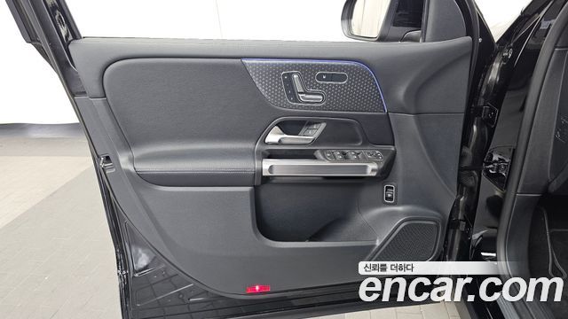 Mercedes-Benz GLB-Class (X247) GLB200 d 2024 — фото 24