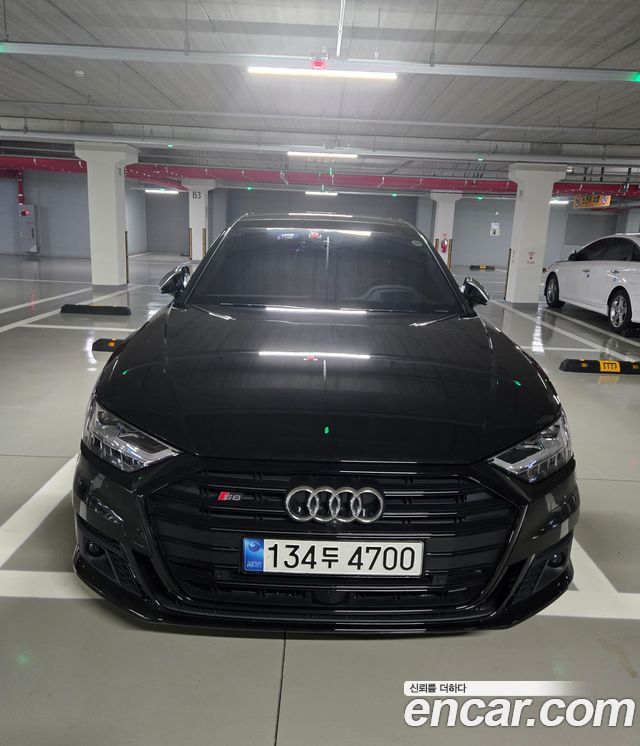 Audi S8 (D5) 4.0 TFSI Quattro LWB 2021 — фото 3