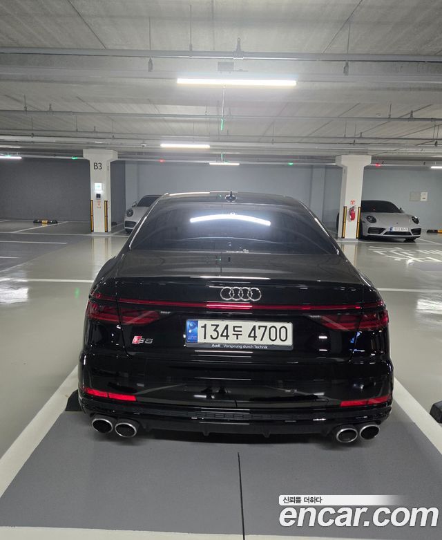 Audi S8 (D5) 4.0 TFSI Quattro LWB 2021 — фото 4