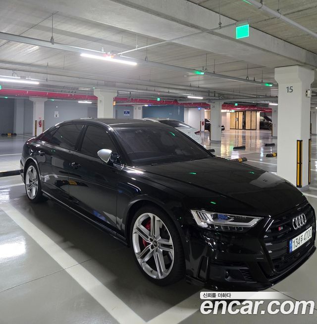 Audi S8 (D5) 4.0 TFSI Quattro LWB 2021 — фото 17