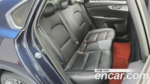 Kia K3 (II) 1.6 Prestige 2022 — фото 11