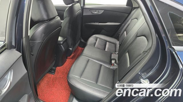 Kia K3 (II) 1.6 Prestige 2022 — фото 12