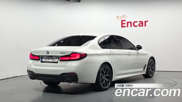 BMW 5 Series (G30) 530i M Sport Package 2023 — фото 2