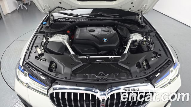 BMW 5 Series (G30) 530i M Sport Package 2023 — фото 6