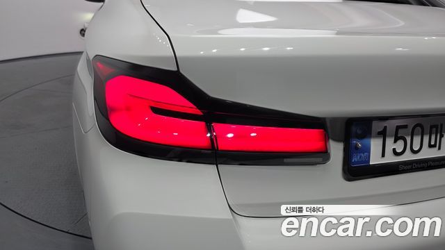 BMW 5 Series (G30) 530i M Sport Package 2023 — фото 23