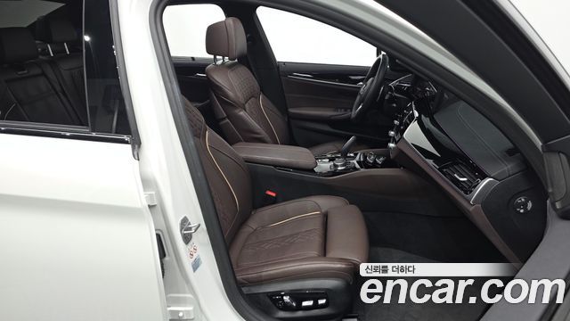 BMW 5 Series (G30) 530i M Sport Package 2023 — фото 26