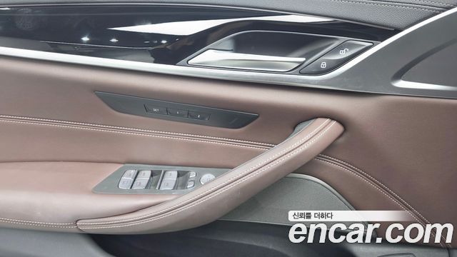 BMW 5 Series (G30) 530i M Sport Package 2023 — фото 30