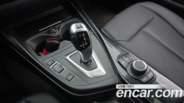 BMW 1 Series (F20) 118d Urban Pack1 5Dr 2014 — фото 9
