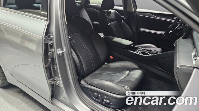 Kia K5 (III) 2.0 Prestige 2023 — фото 15