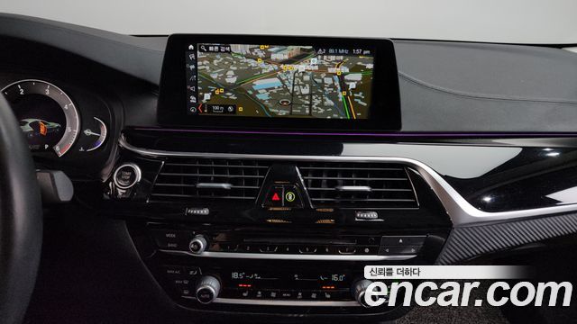BMW 5 Series (G30) 520d Luxury Special Edition 2018 — фото 12