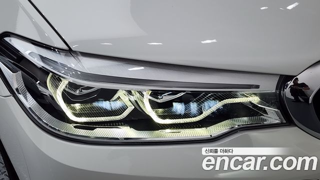 BMW 5 Series (G30) 520d Luxury Special Edition 2018 — фото 22