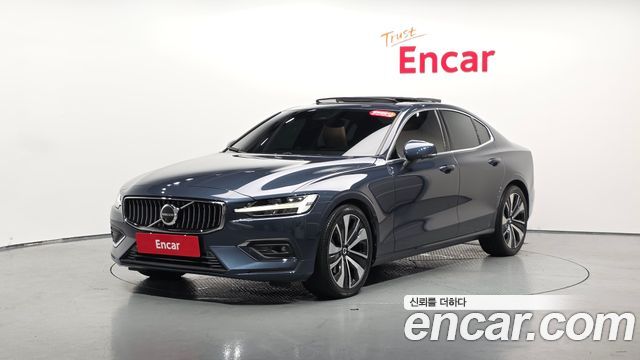 Volvo S60 (III) B5 Ultimate Bright 2023 — фото 11