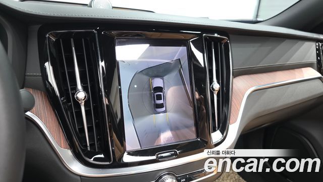 Volvo S60 (III) B5 Ultimate Bright 2023 — фото 19