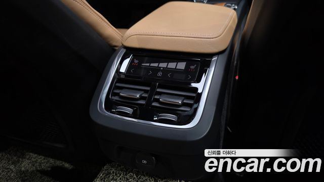 Volvo S60 (III) B5 Ultimate Bright 2023 — фото 23