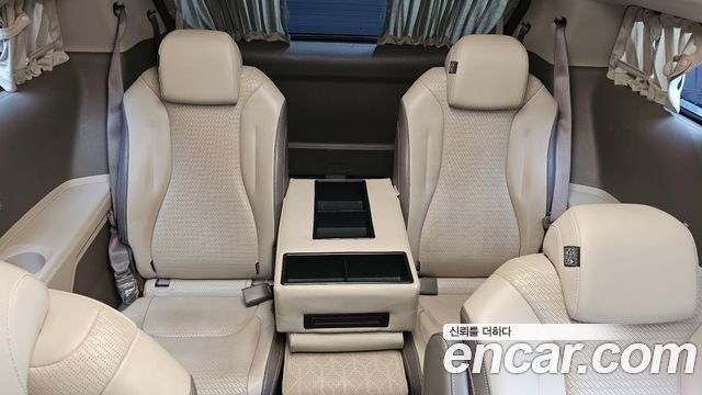 Kia Carnival (IV) Diesel 9-Seater Hi-Limousine Signature 2022 — фото 12