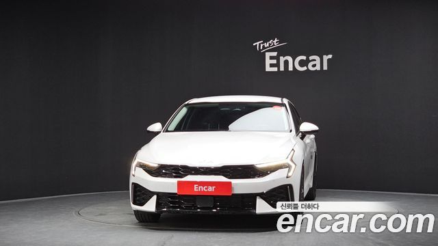 Kia K5 (III) 2.0 Noblesse 2025 — фото 3