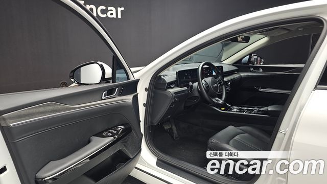 Kia K5 (III) 2.0 Noblesse 2025 — фото 10