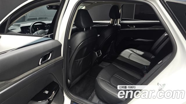 Kia K5 (III) 2.0 Noblesse 2025 — фото 12