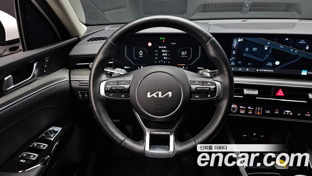 Kia K5 (III) 2.0 Noblesse 2025 — фото 13
