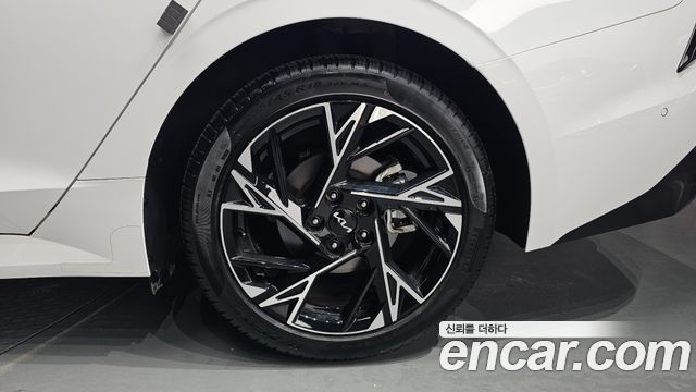Kia K5 (III) 2.0 Noblesse 2025 — фото 21