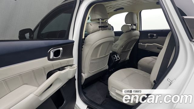 Kia Sorento (IV) HEV 1.6 2WD Gravity 2023 — фото 17