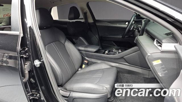 Kia K5 (III) 2.0 Prestige 2022 — фото 11