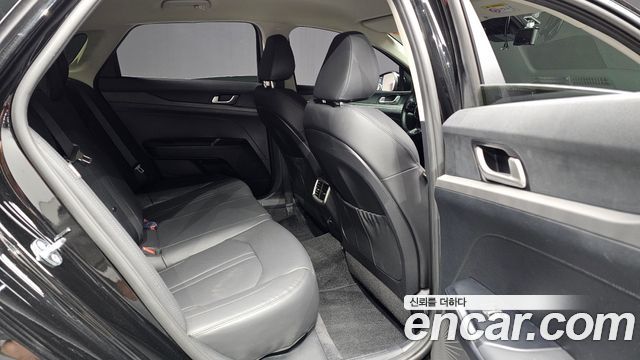 Kia K5 (III) 2.0 Prestige 2022 — фото 12
