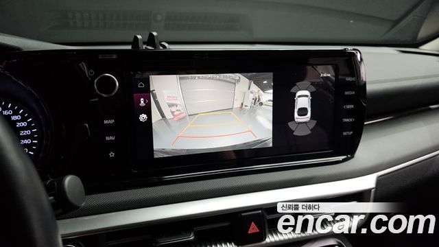Kia K5 (III) 2.0 Prestige 2022 — фото 17