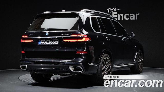 BMW X7 (G07) xDrive 40i M Sport 7STR 2025 — фото 2