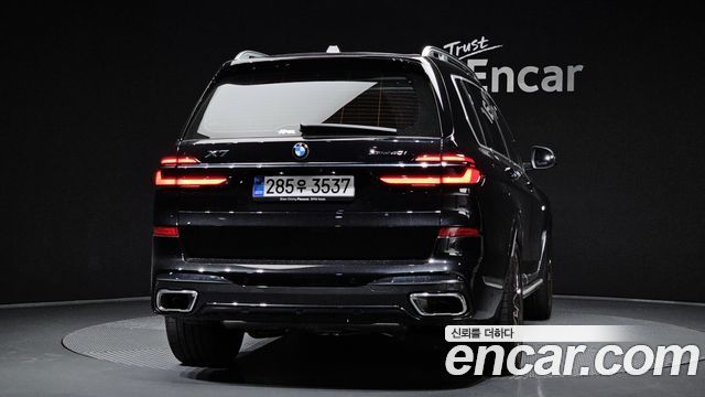 BMW X7 (G07) xDrive 40i M Sport 7STR 2025 — фото 4