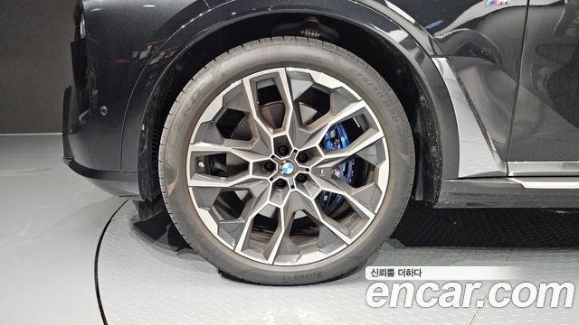 BMW X7 (G07) xDrive 40i M Sport 7STR 2025 — фото 5