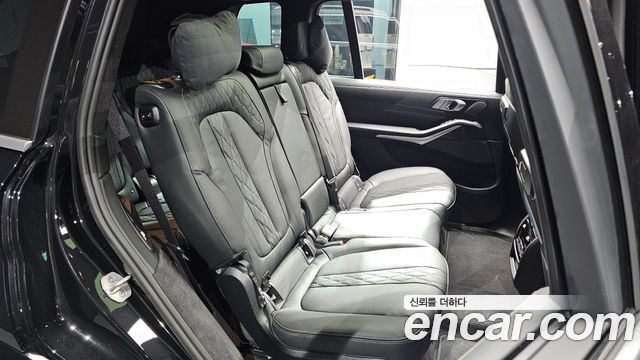 BMW X7 (G07) xDrive 40i M Sport 7STR 2025 — фото 11