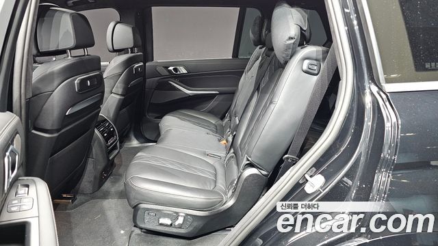 BMW X7 (G07) xDrive 40i M Sport 7STR 2025 — фото 12