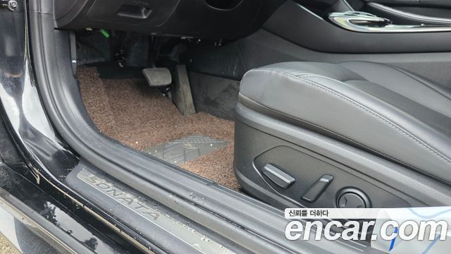 Hyundai Sonata (DN8) 1.6 Turbo Premium Plus 2022 — фото 17
