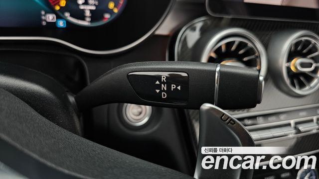 Mercedes-Benz C-Class (W205) C43 AMG 4MATIC Cabrioiet 2019 — фото 9