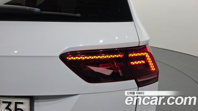 Volkswagen Tiguan (II) 2.0 TDI Prestige 2020 — фото 23