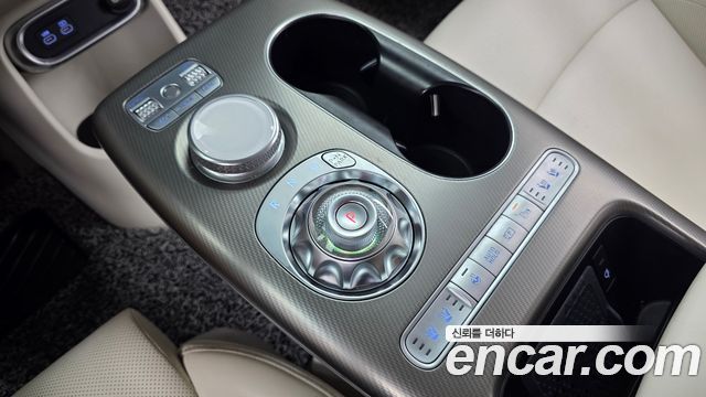 Genesis GV60 Standard 2023 — фото 9
