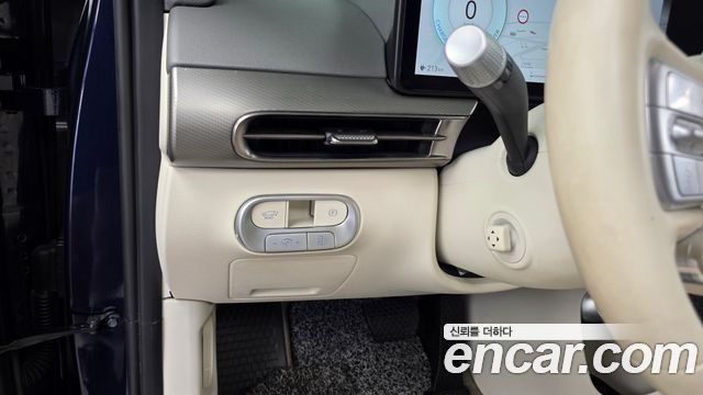 Genesis GV60 Standard 2023 — фото 16