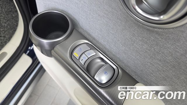 Genesis GV60 Standard 2023 — фото 19