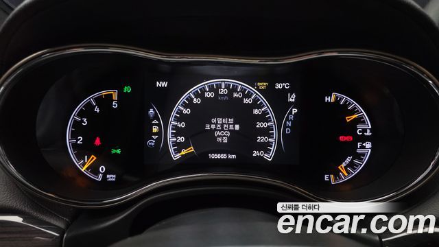 Jeep Grand Cherokee 3.0 Diesel Overland WK2 2017 — фото 8