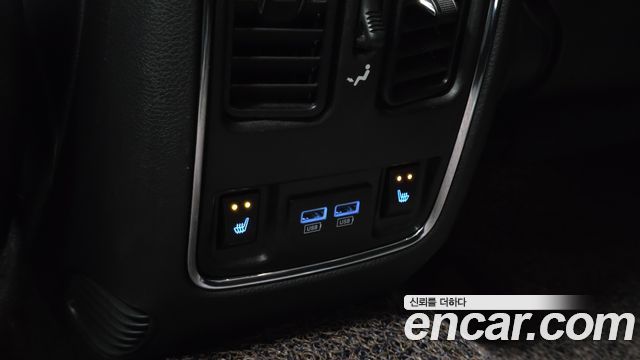 Jeep Grand Cherokee 3.0 Diesel Overland WK2 2017 — фото 20