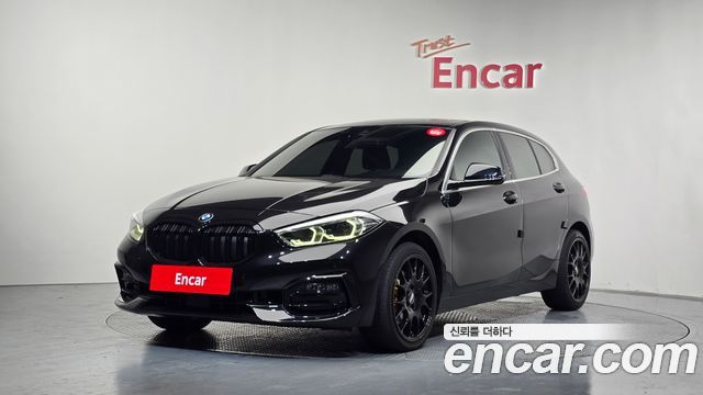 BMW 1 Series (F40) 118d Sport
