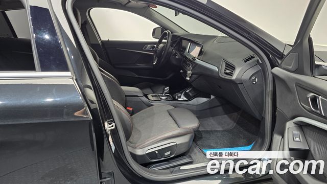 BMW 1 Series (F40) 118d Sport 2021 — фото 26