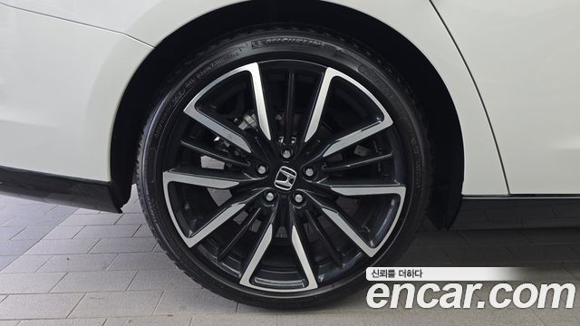 Honda Accord (XI) 2.0 Hybrid Touring 2025 — фото 5