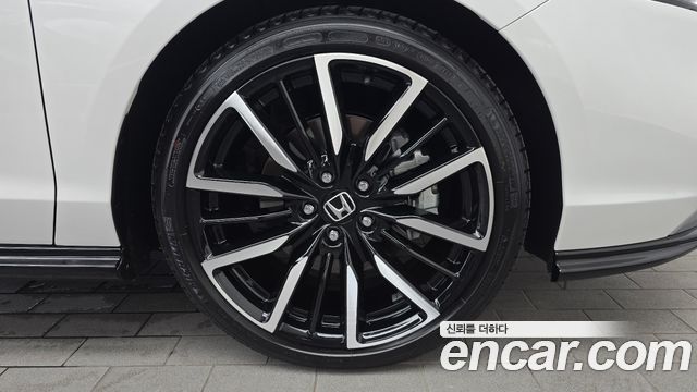 Honda Accord (XI) 2.0 Hybrid Touring 2025 — фото 27