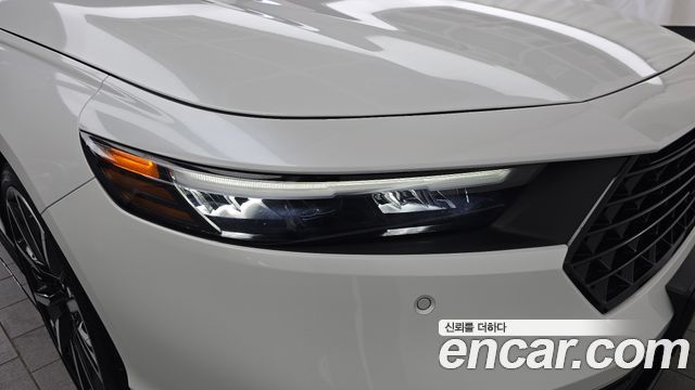 Honda Accord (XI) 2.0 Hybrid Touring 2025 — фото 28
