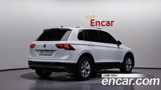 Volkswagen Tiguan (II) 2.0 TDI Premium 2018 — фото 2